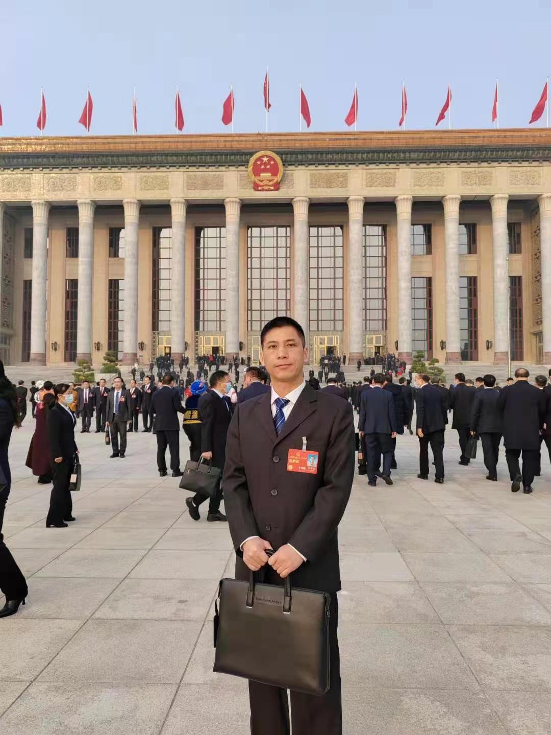 传递两会精神 凝聚奋进力量——88858cc永利官网贵溪公司全国人大代表何雄斌履职归来忙宣讲